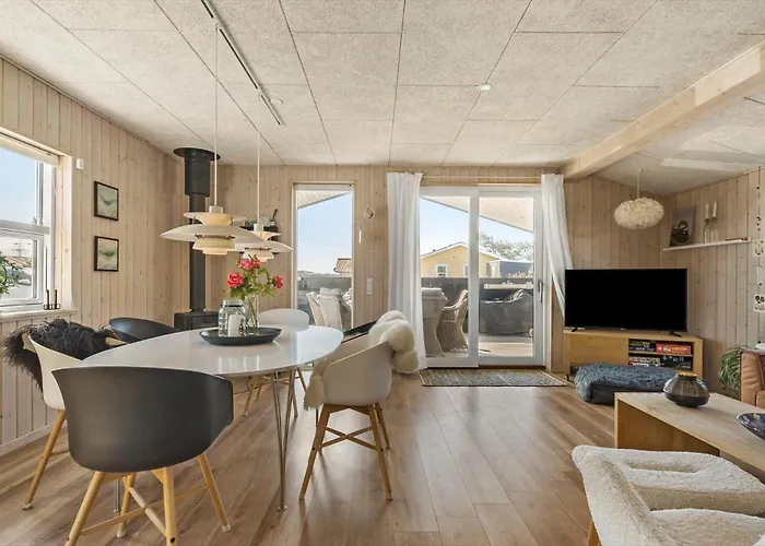 328-hvide-sande-fyrmarken-125 بيت للعطل